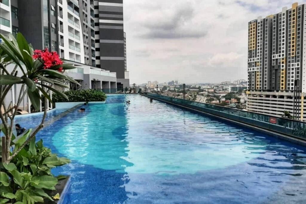 Symphony Tower Studio #9 With Balcony Cheras Ngoại thất bức ảnh